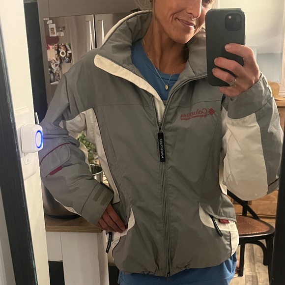 Columbia Women's Ski Jacket - Picture 1 of 8